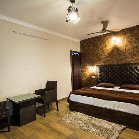 Sahastradhara Riverresort Dehradun Extérieur photo